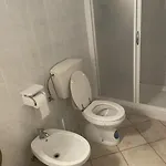 לינה וארוחת בוקר Basement In צ'צ'ינה