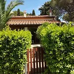 Basement In לינה וארוחת בוקר 3*